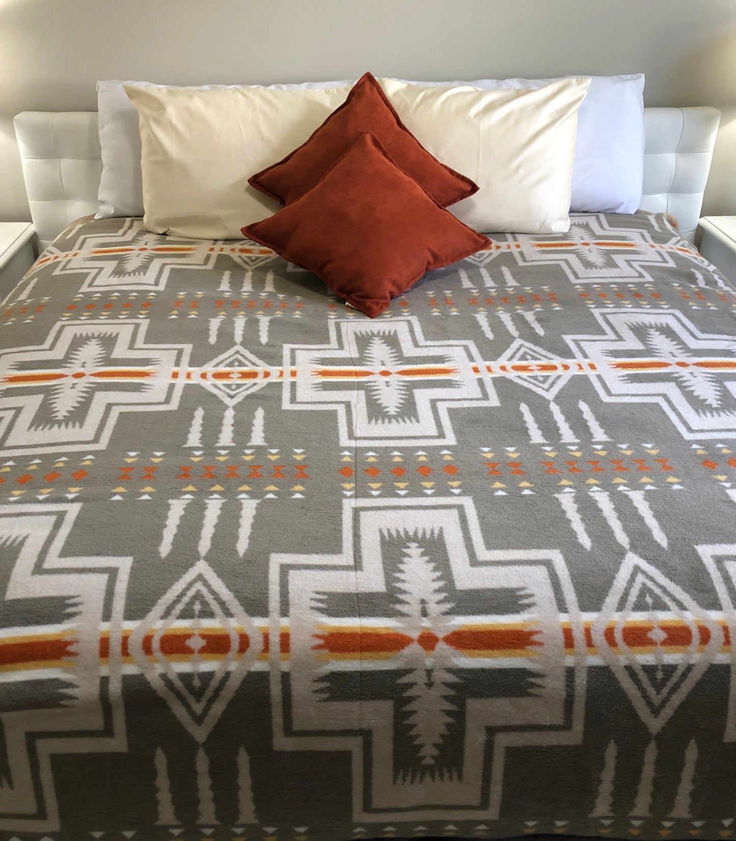 Beacon Blankets Southwestern Agawam Native American Design Premium Thi